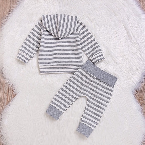 Taylor 2-Piece Set Striped Hoodie And Pants - Picture 3 of 7